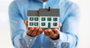 5 Tanda Anda Berlebihan Secara Finansial